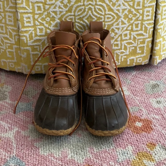 Women’s Bean Boots Size 7 WORN ONCE - Picture 1 of 3